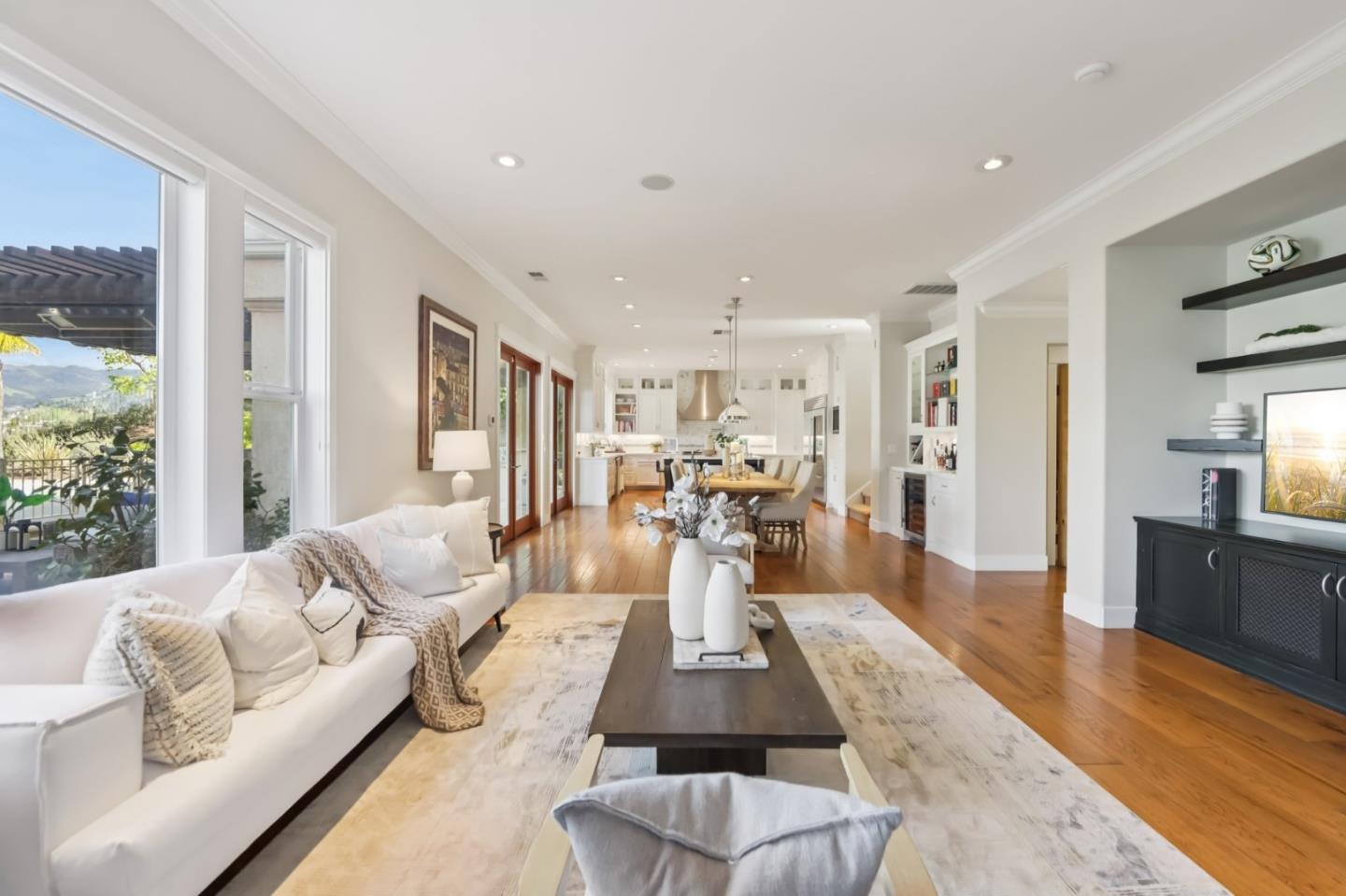 5106 Eastbourne Drive