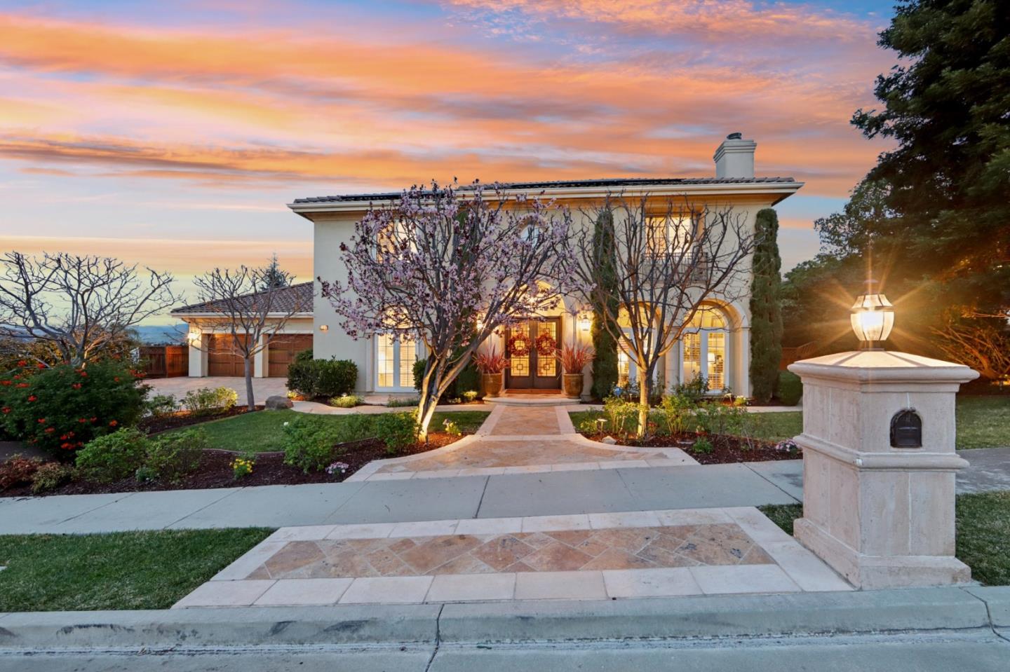 5106 Eastbourne Drive