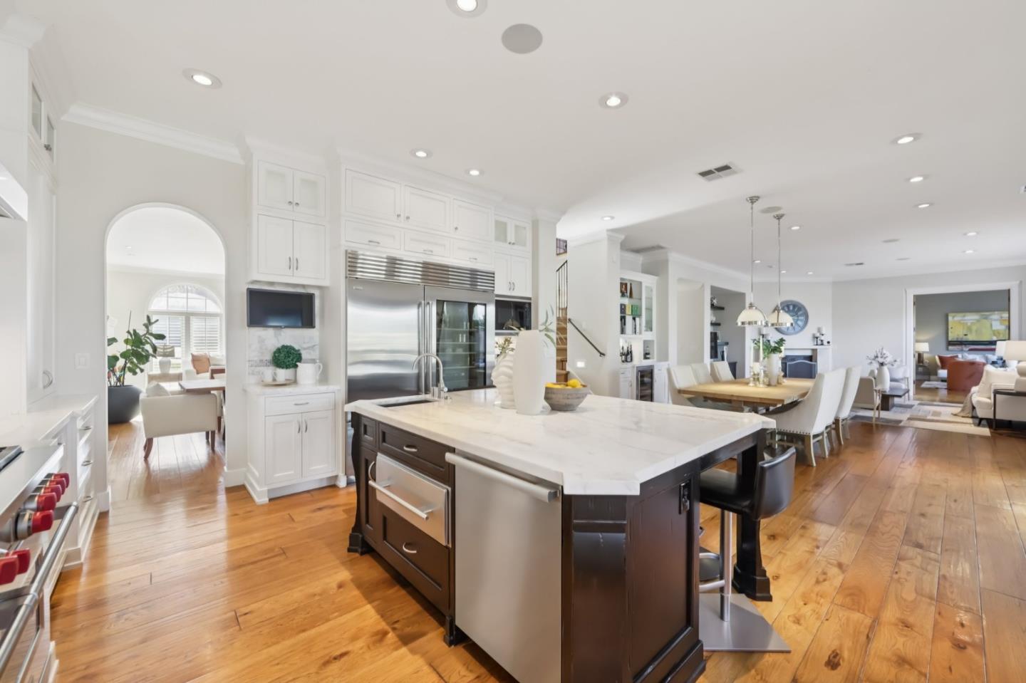 5106 Eastbourne Drive