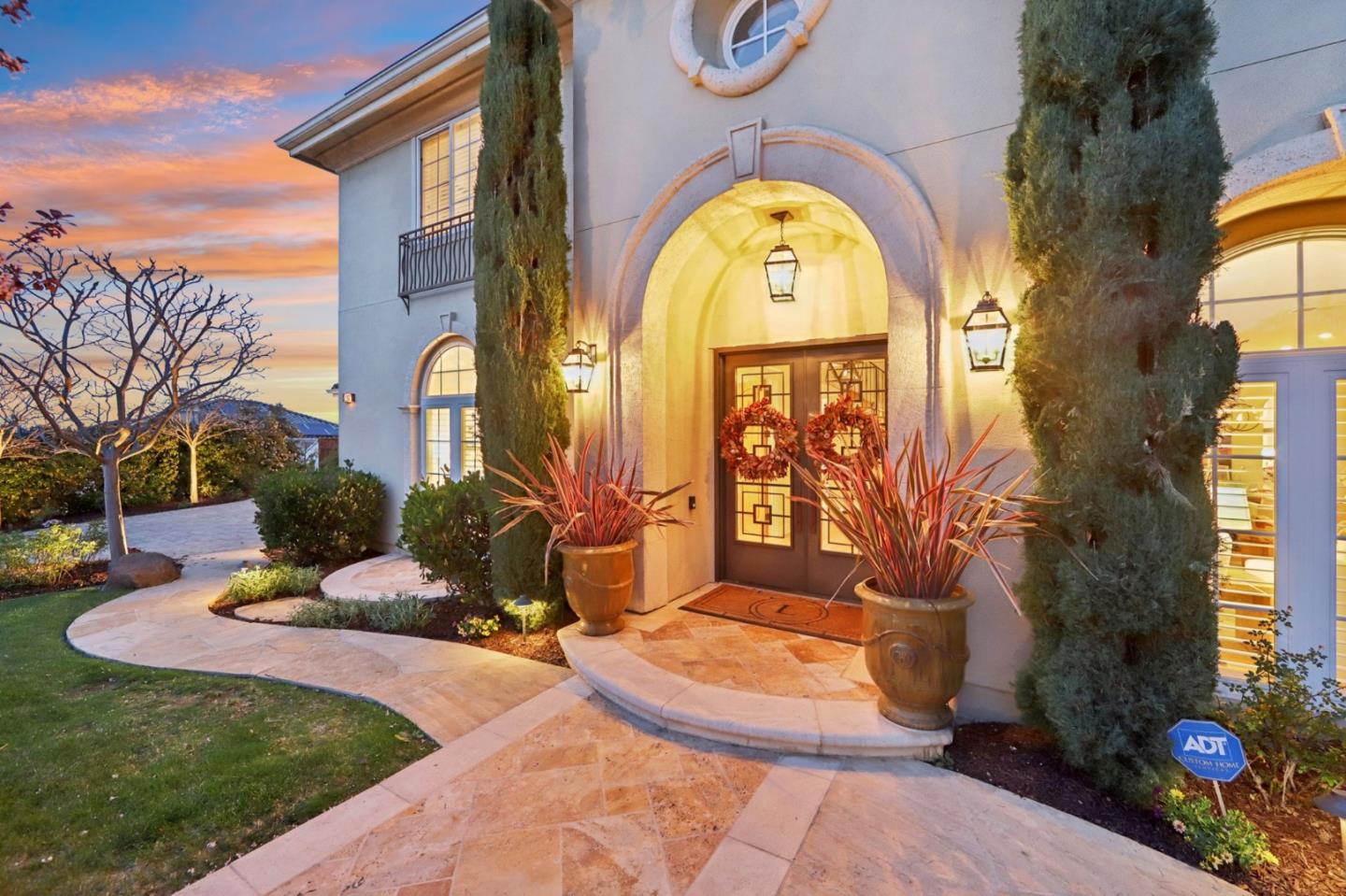 5106 Eastbourne Drive