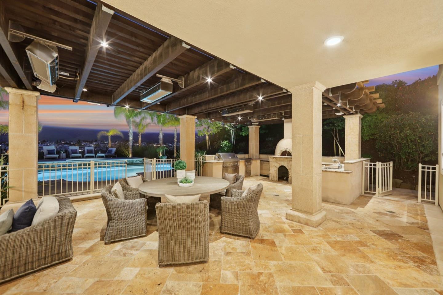 5106 Eastbourne Drive