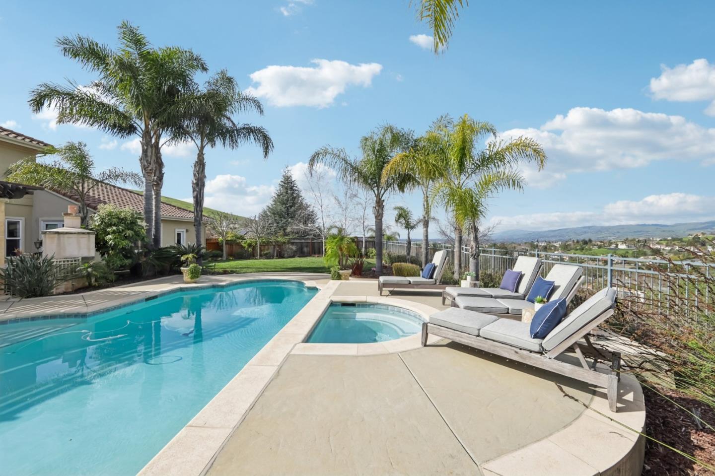 5106 Eastbourne Drive