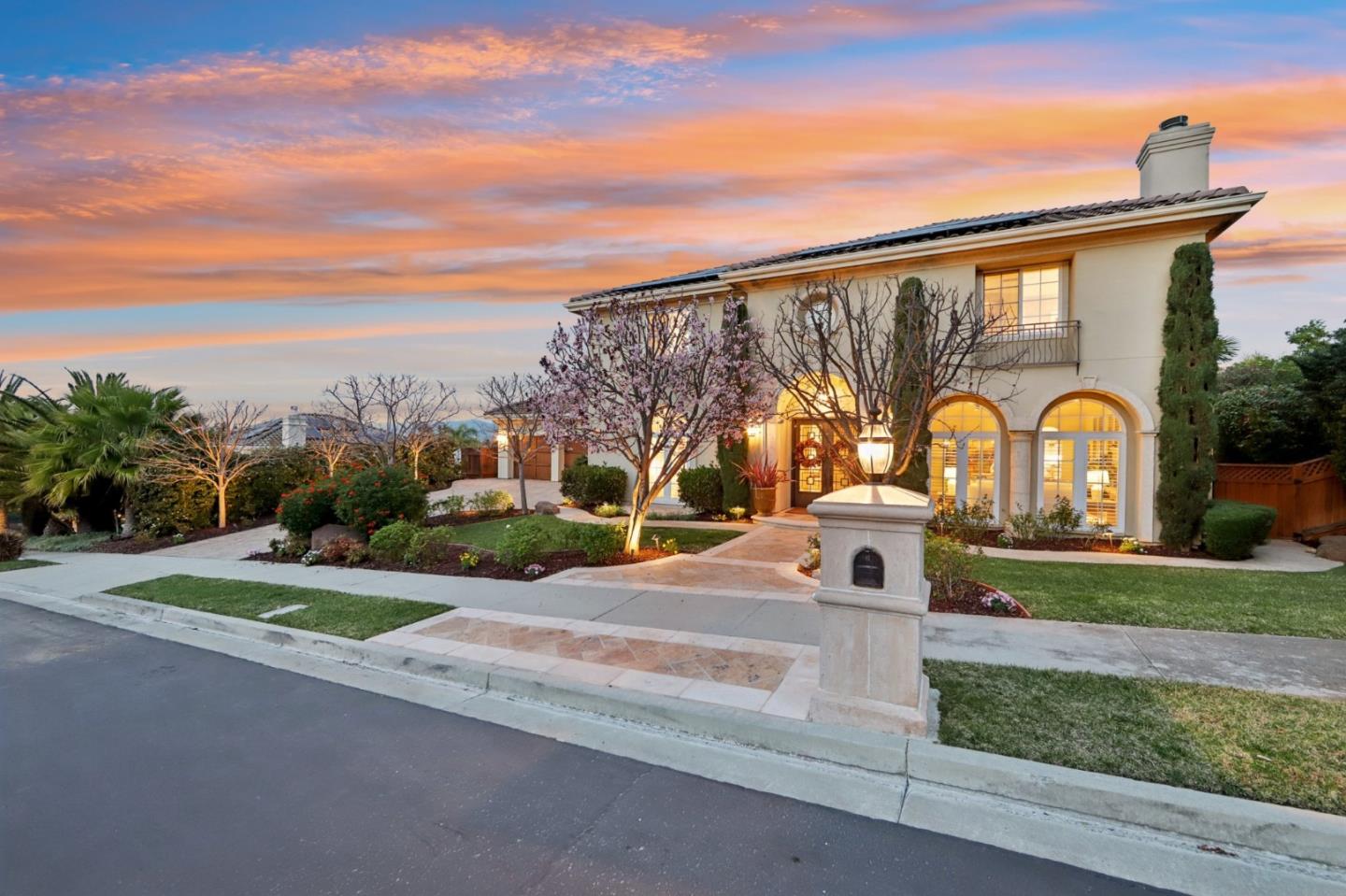 5106 Eastbourne Drive