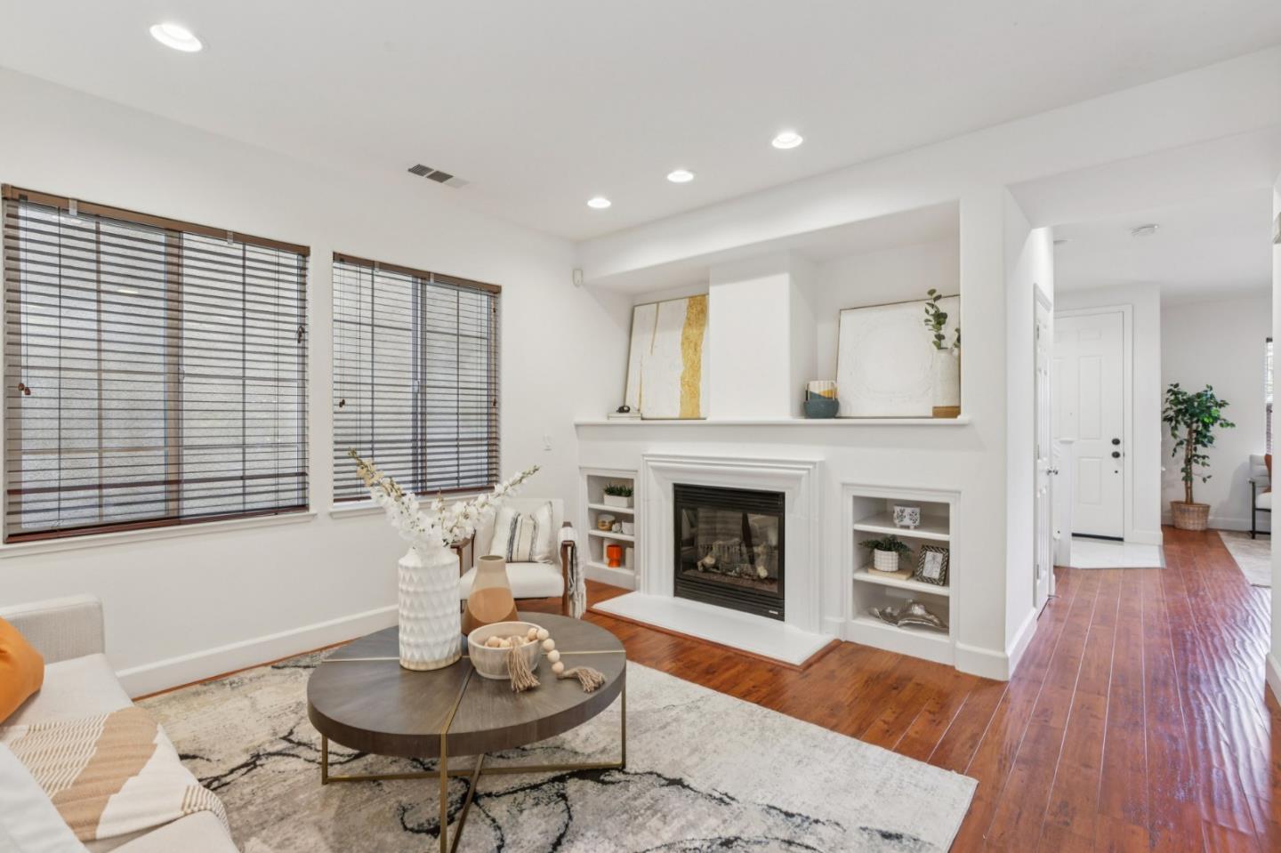 3866 Evangelho Circle