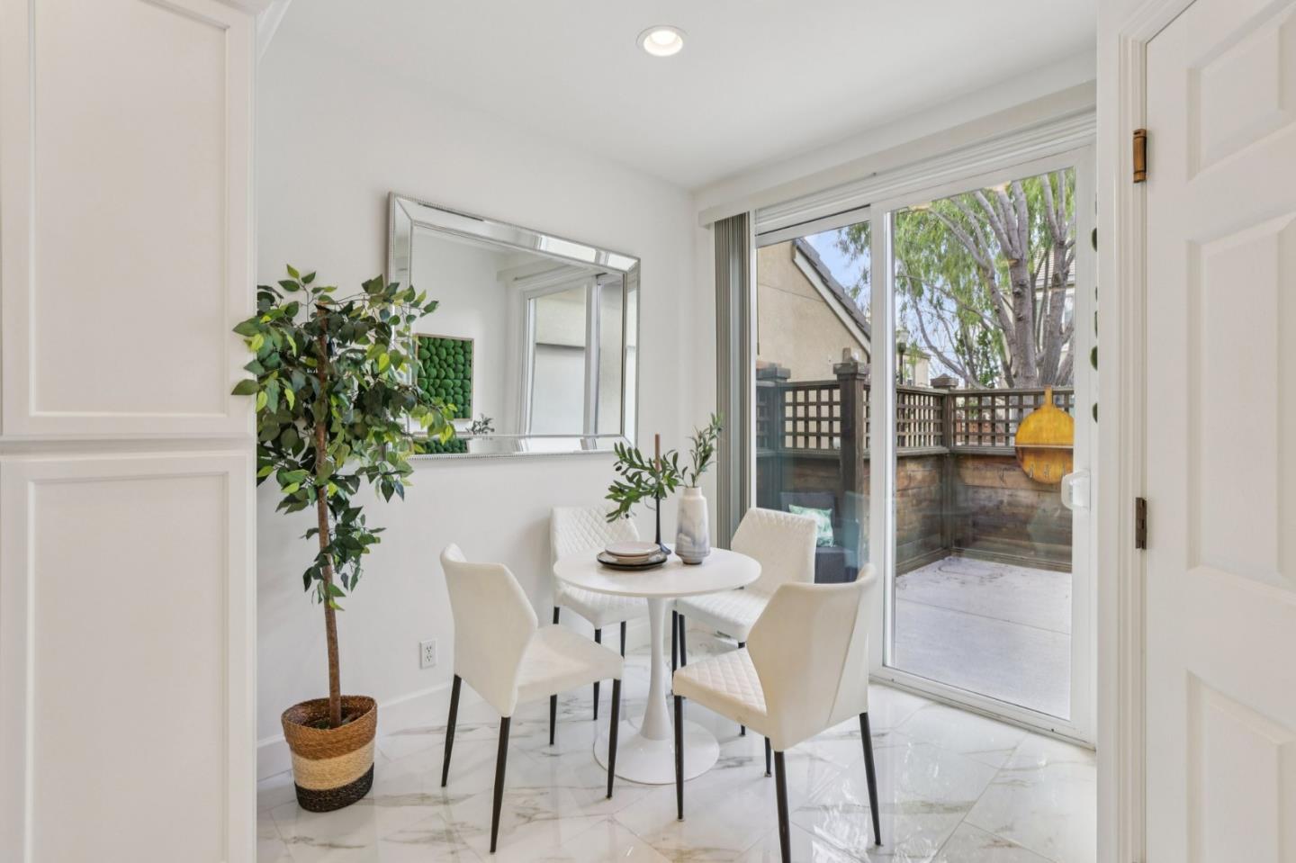 3866 Evangelho Circle