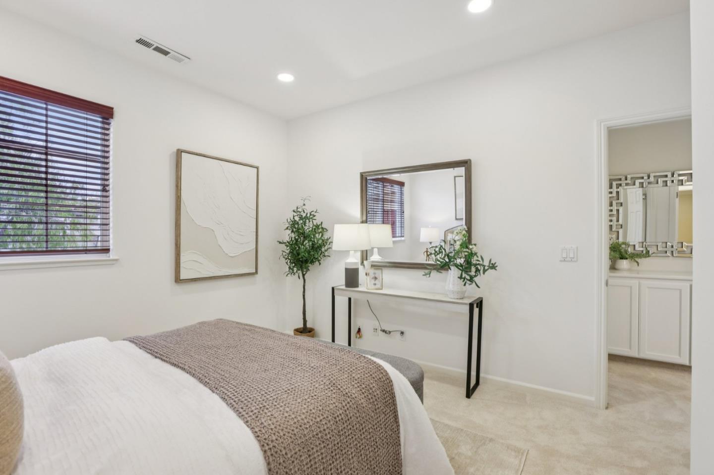 3866 Evangelho Circle