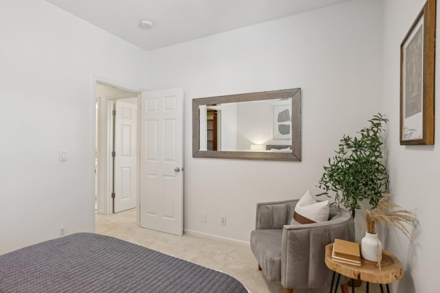 3866 Evangelho Circle