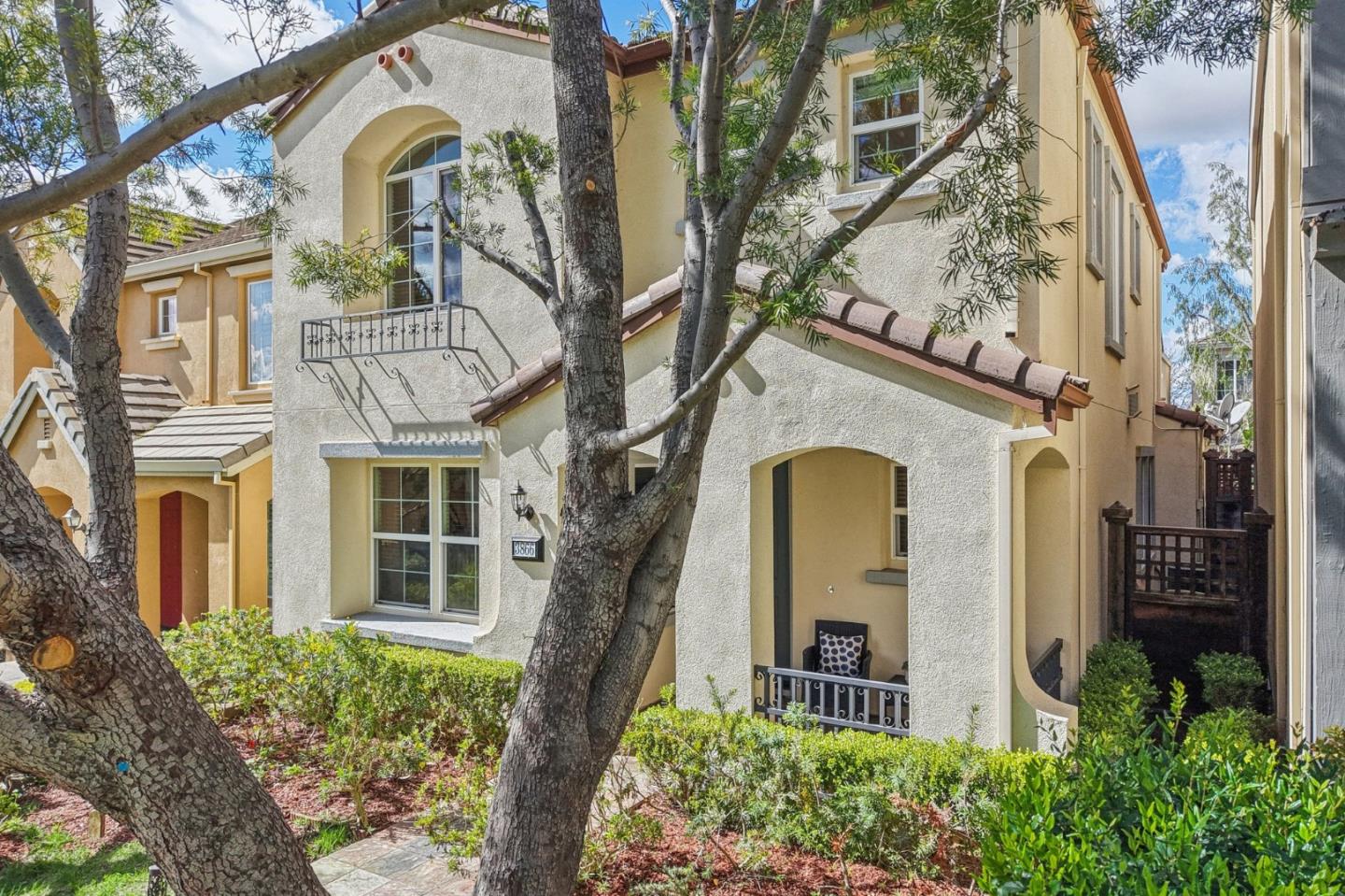 3866 Evangelho Circle