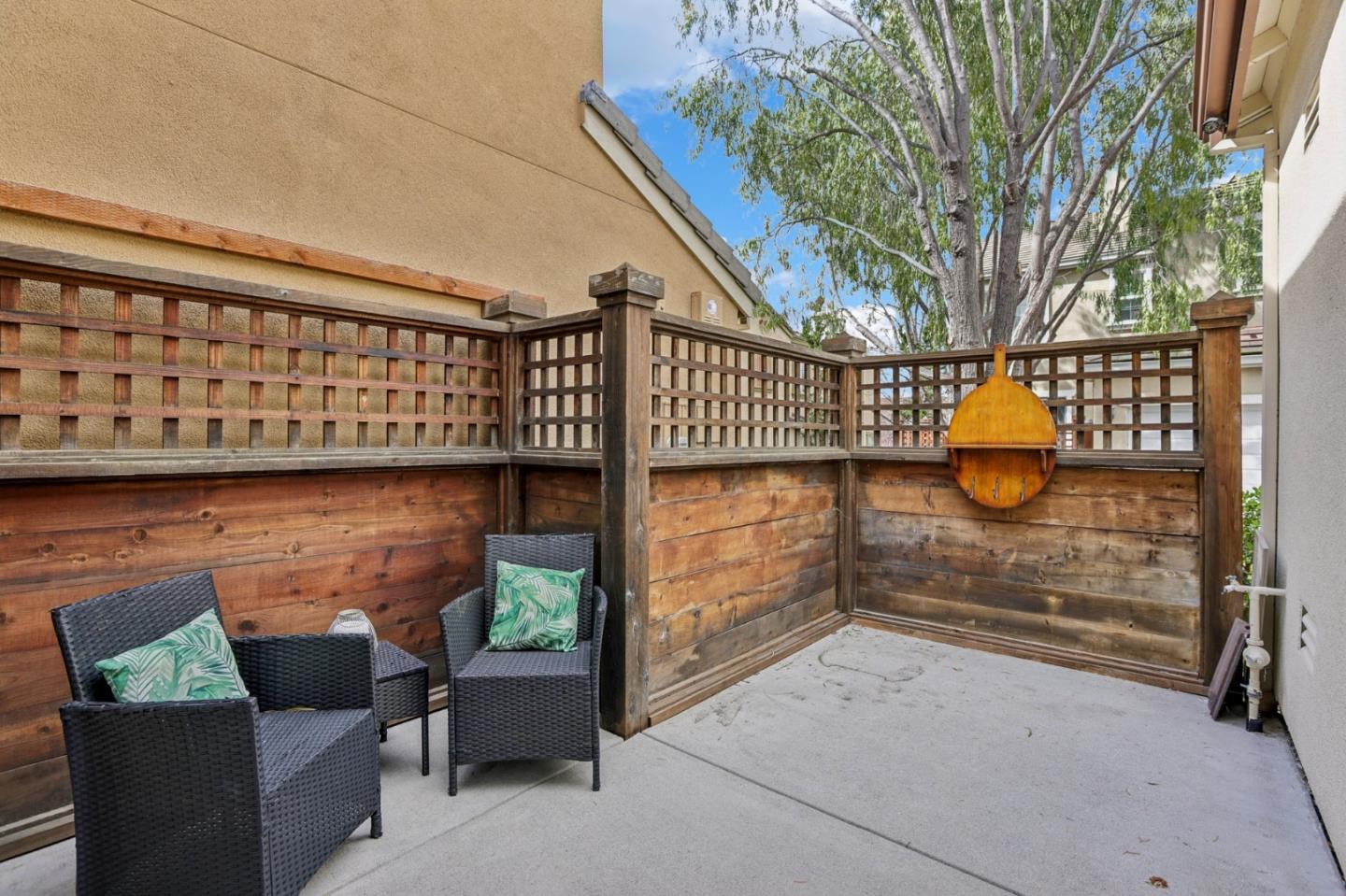 3866 Evangelho Circle