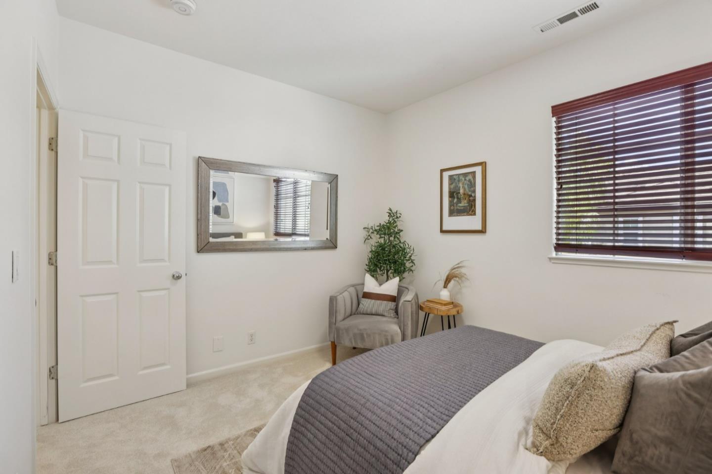 3866 Evangelho Circle