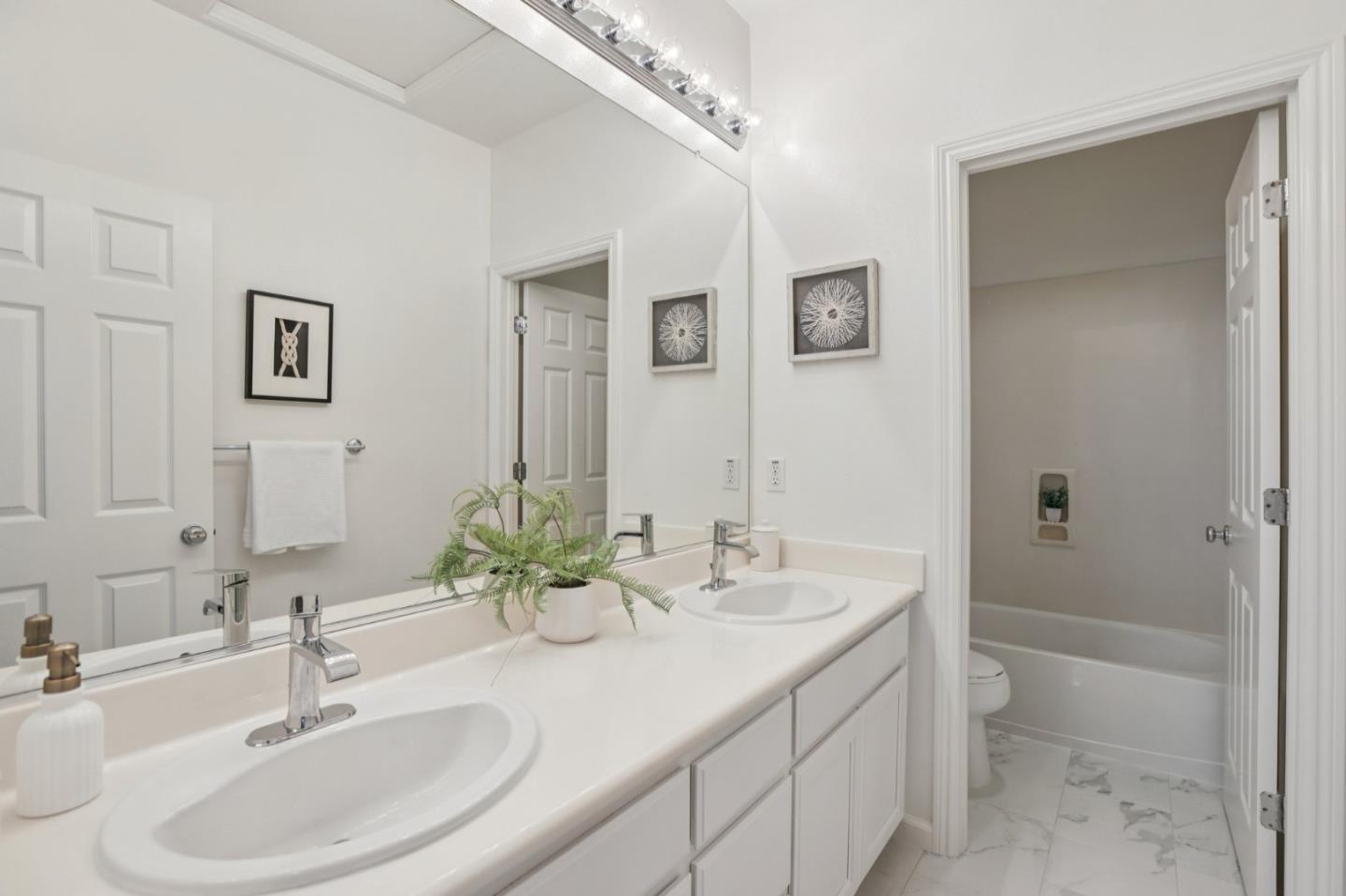 3866 Evangelho Circle