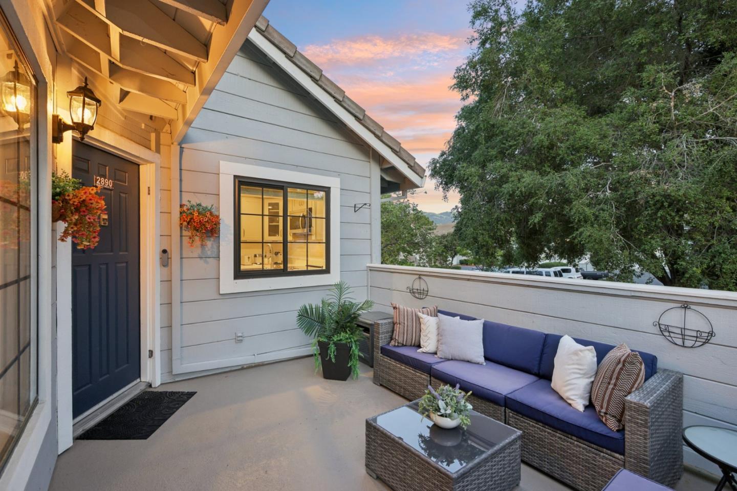 2890 Buena Crest Court