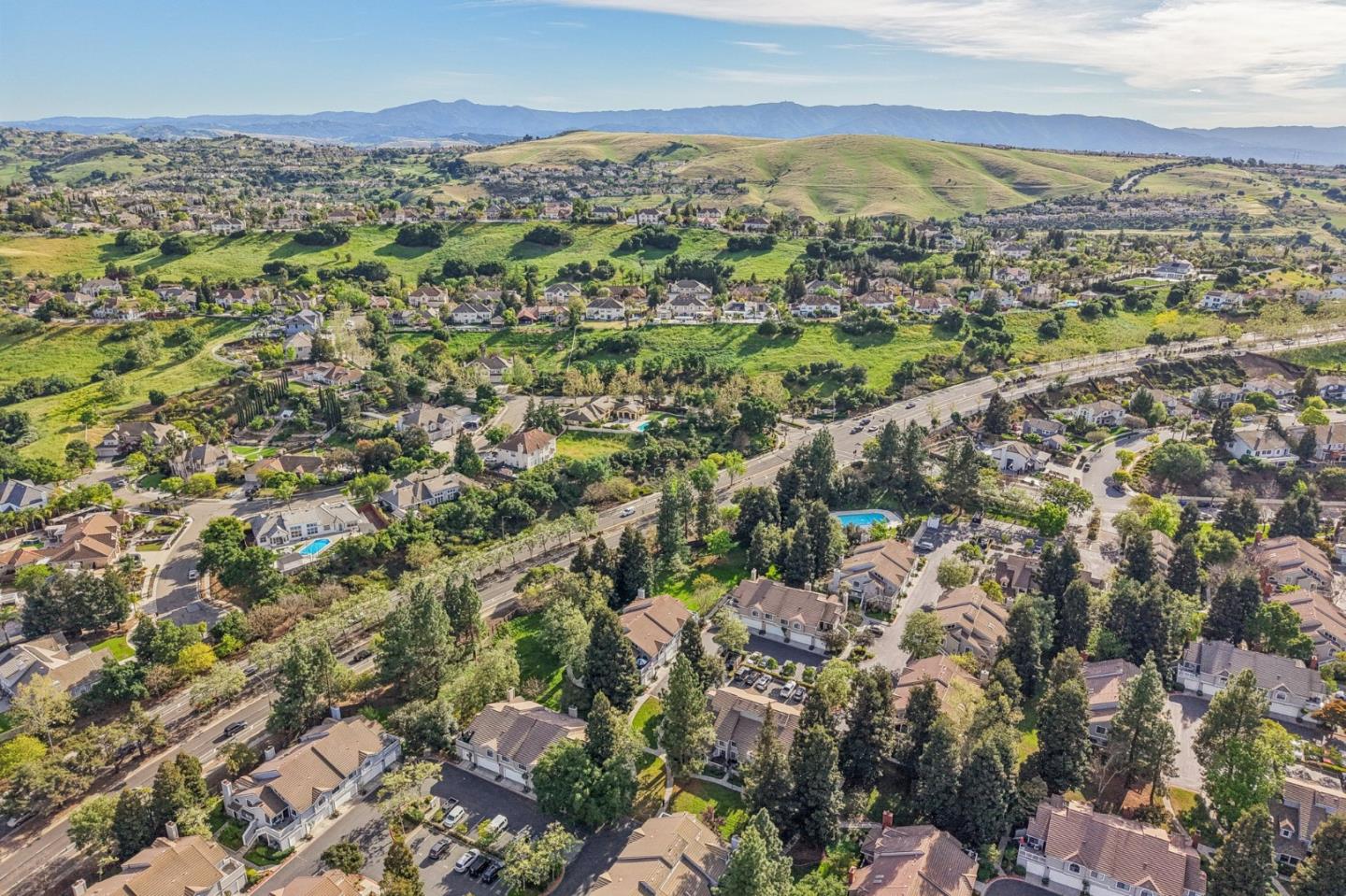 2890 Buena Crest Court