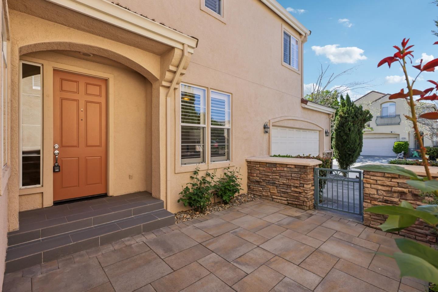 2222 Montevoit Court