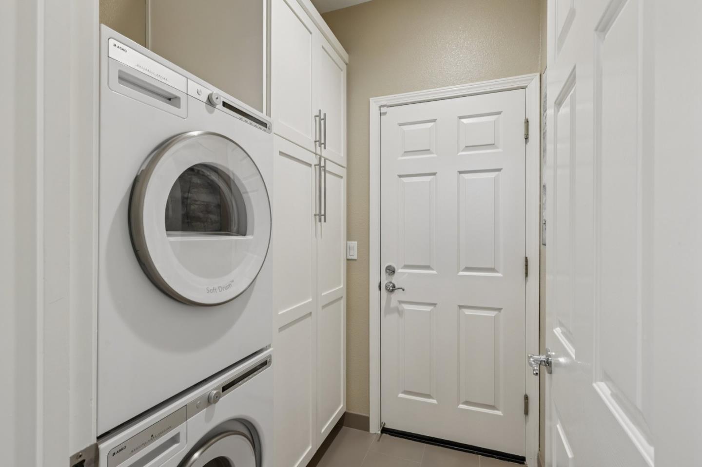 2222 Montevoit Court