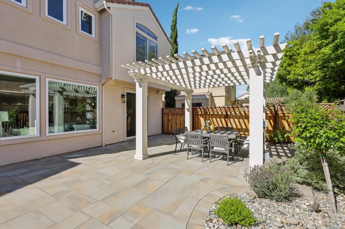 2222 Montevoit Court