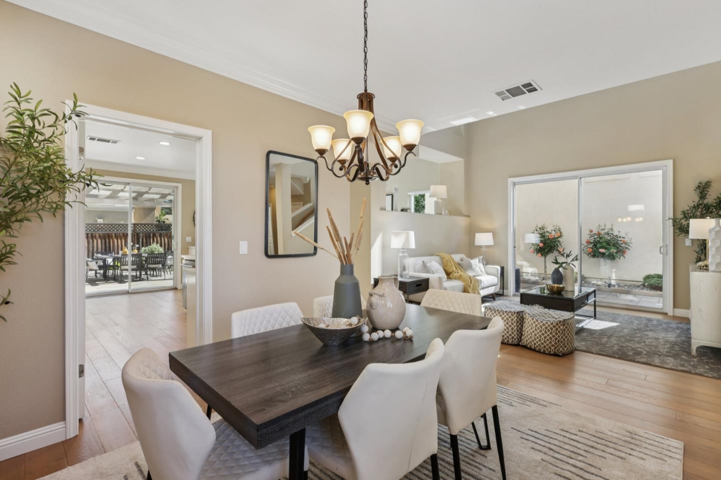 2222 Montevoit Court