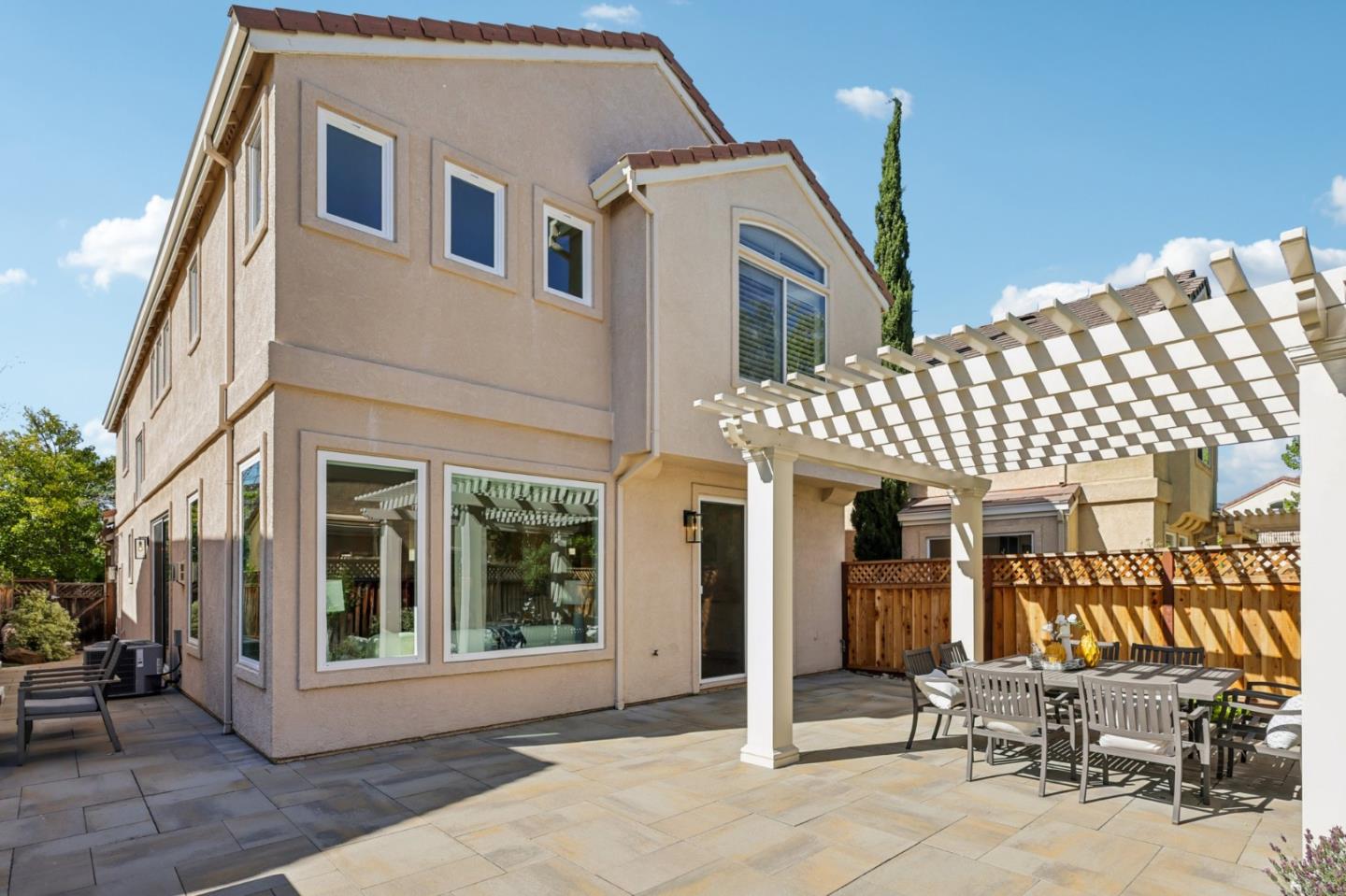 2222 Montevoit Court