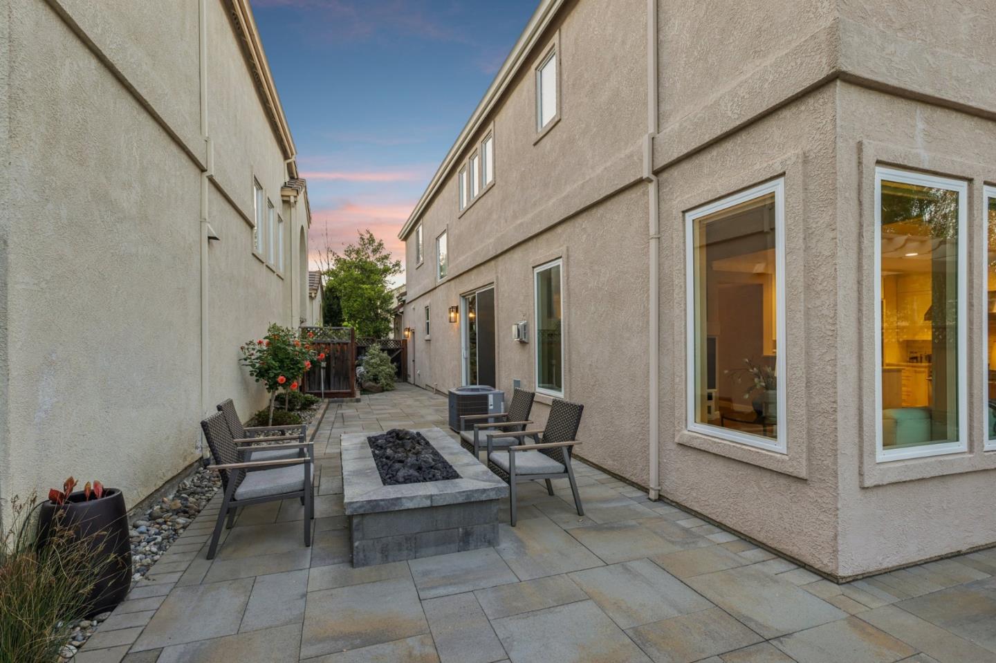 2222 Montevoit Court