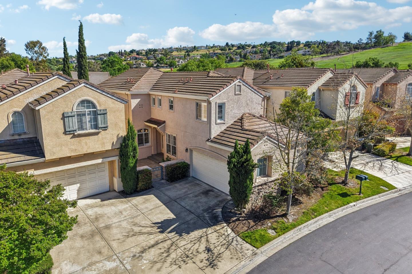 2222 Montevoit Court