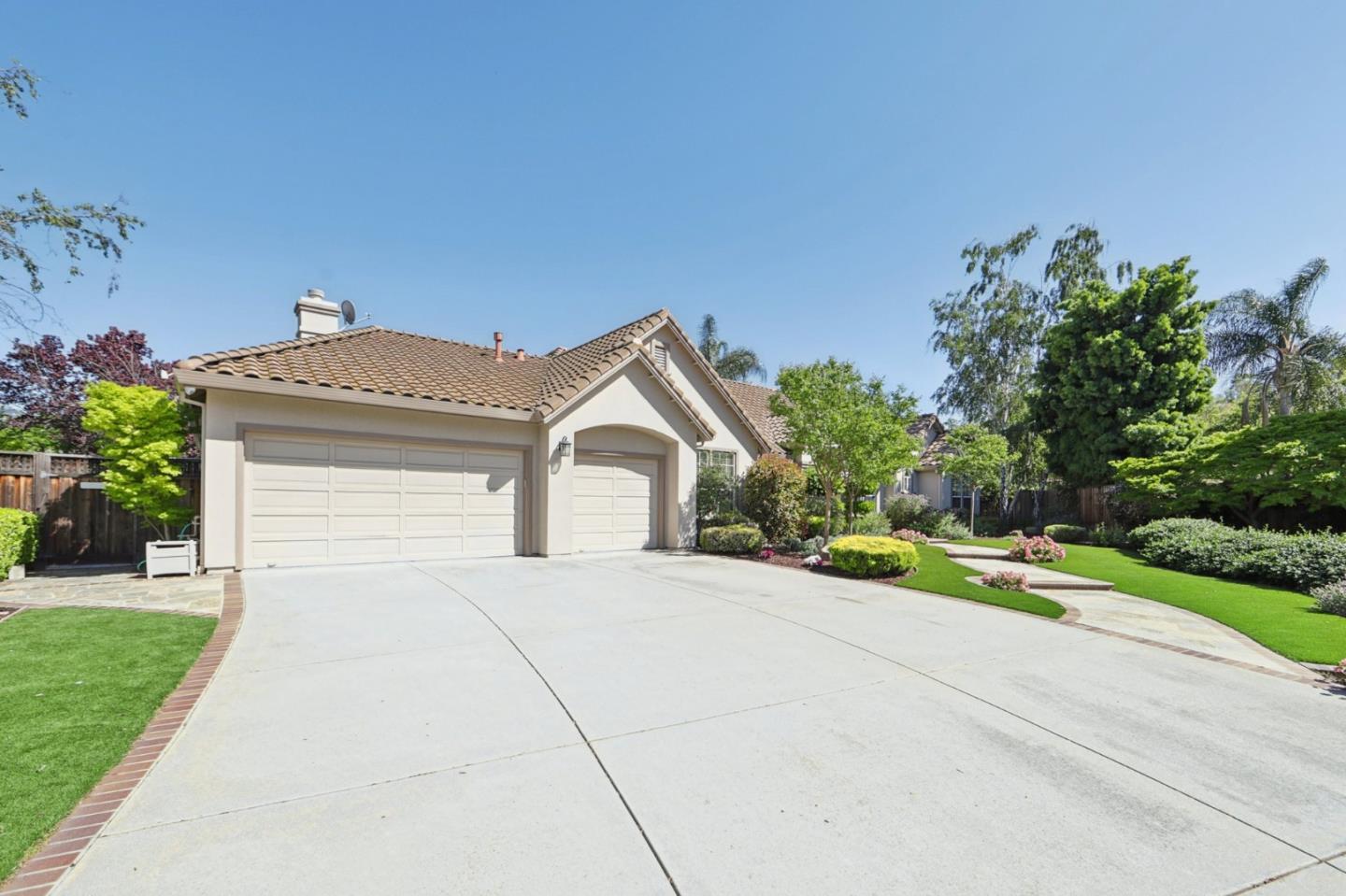 2198 Hillstone Drive