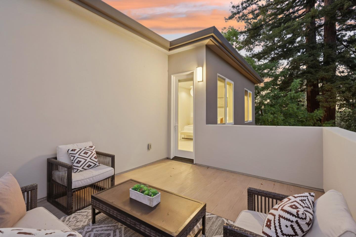 2446 Westgate Avenue