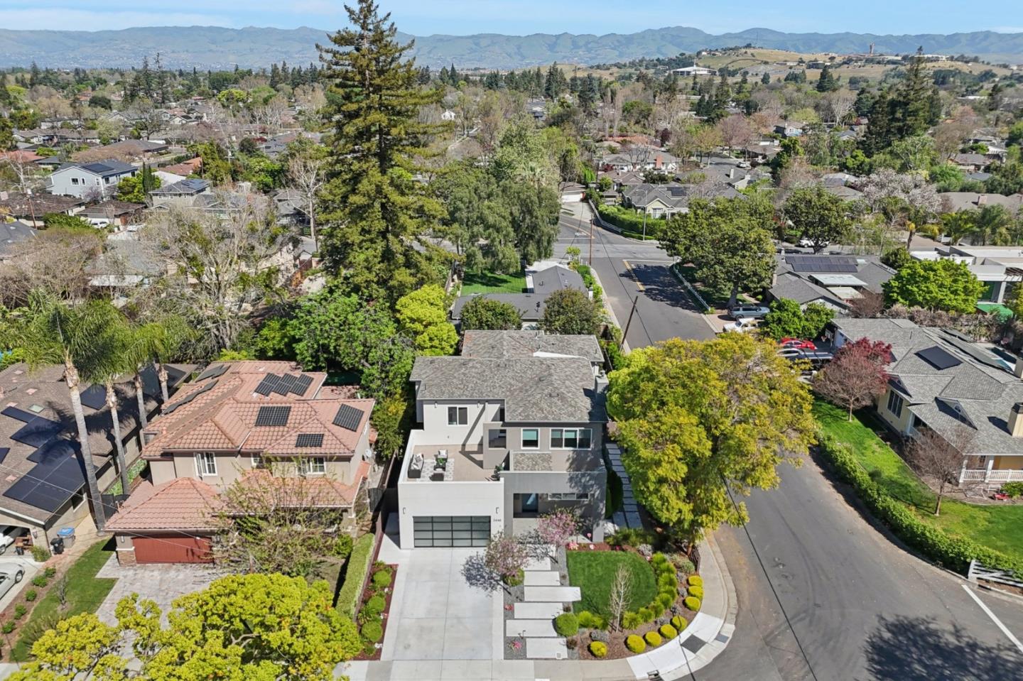 2446 Westgate Avenue