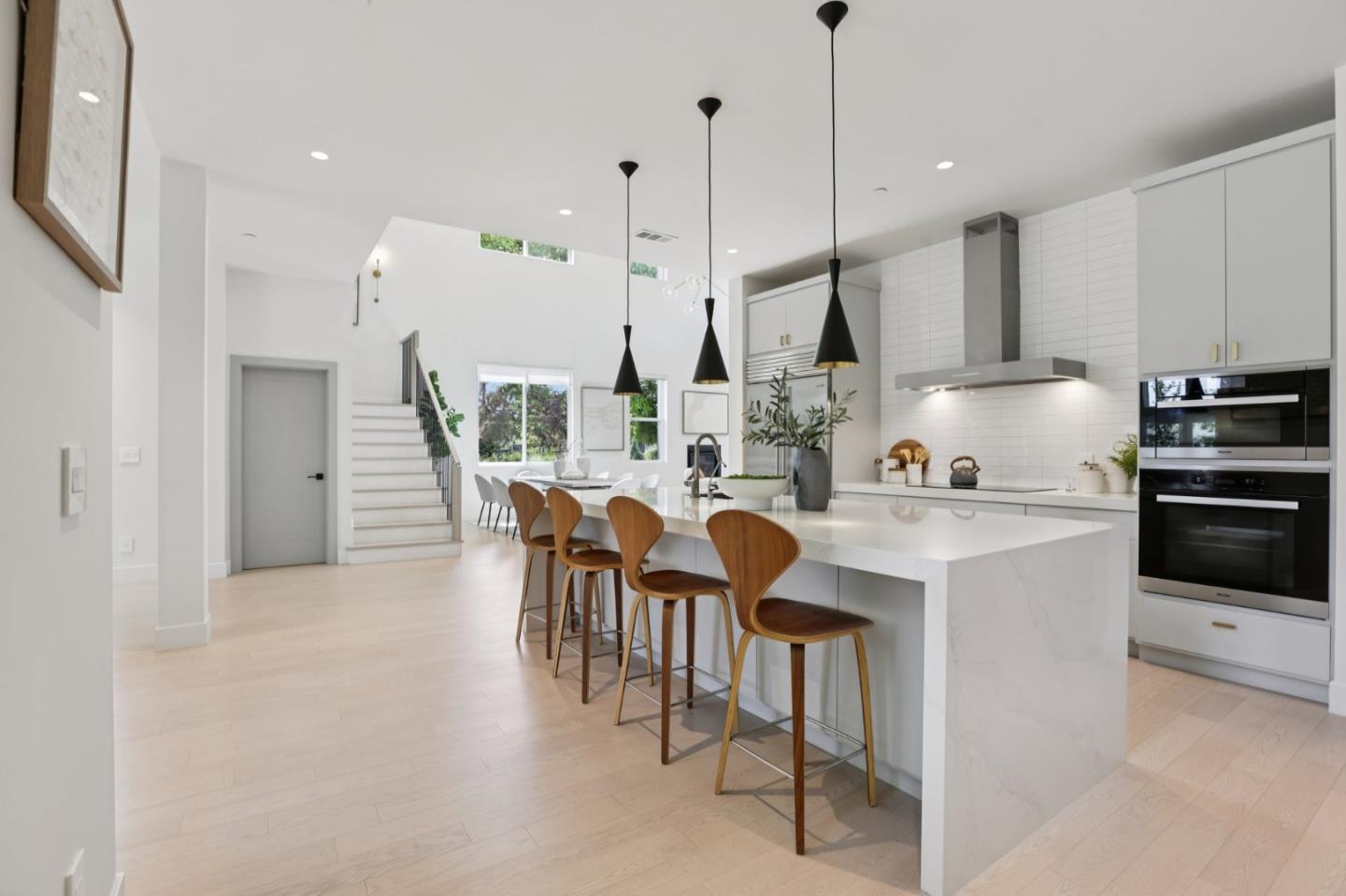 2446 Westgate Avenue