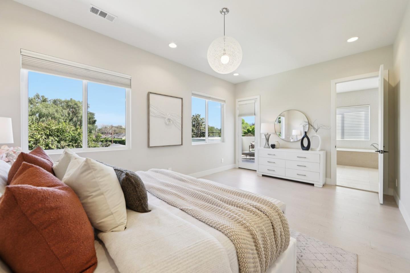 2446 Westgate Avenue