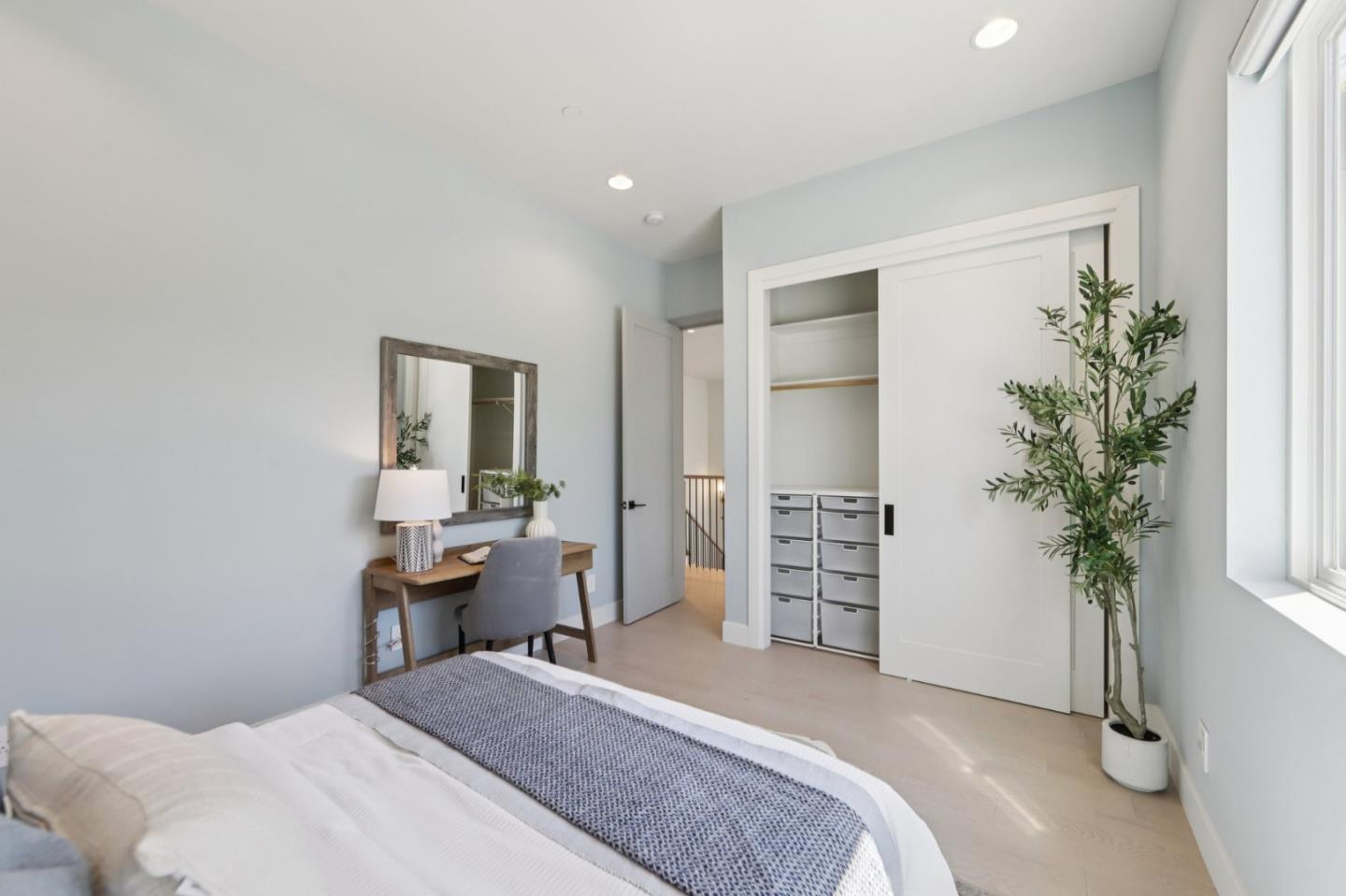 2446 Westgate Avenue