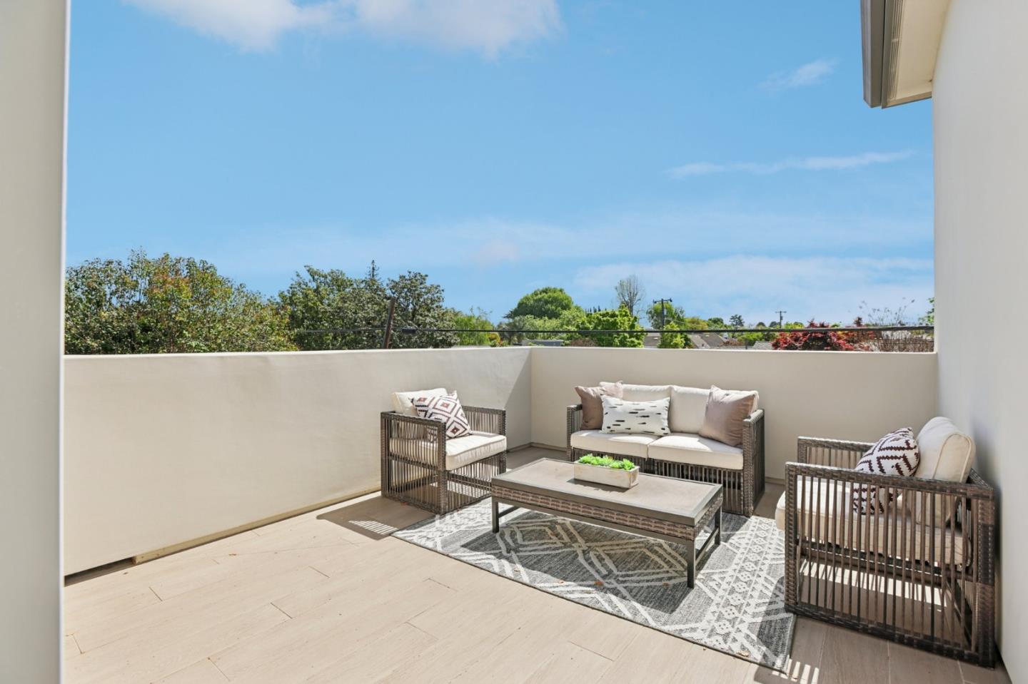 2446 Westgate Avenue