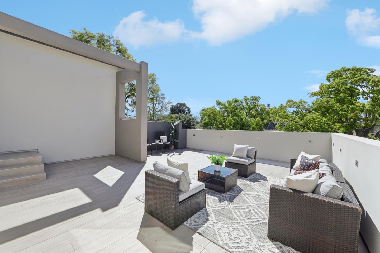 2446 Westgate Avenue