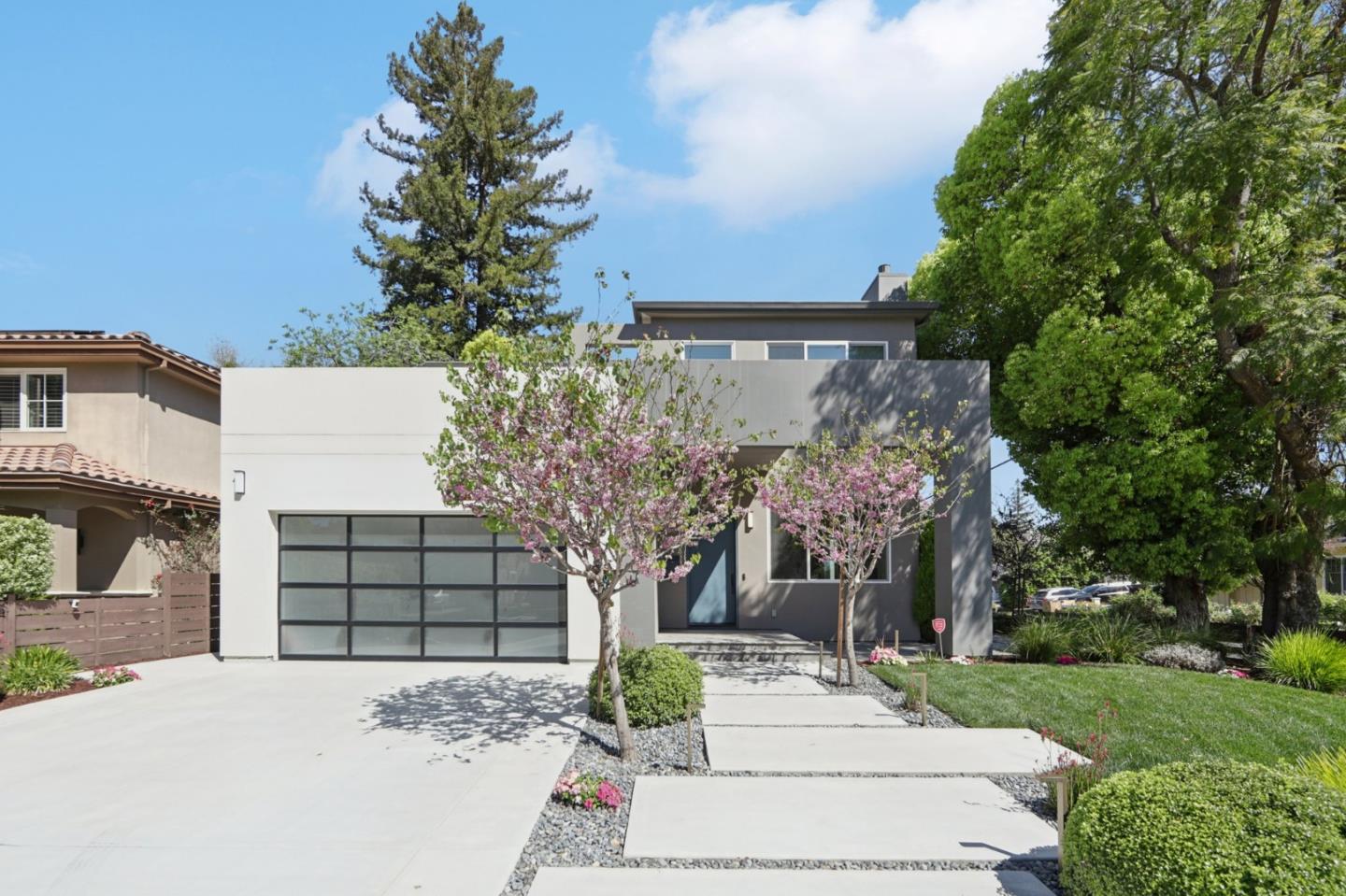 2446 Westgate Avenue