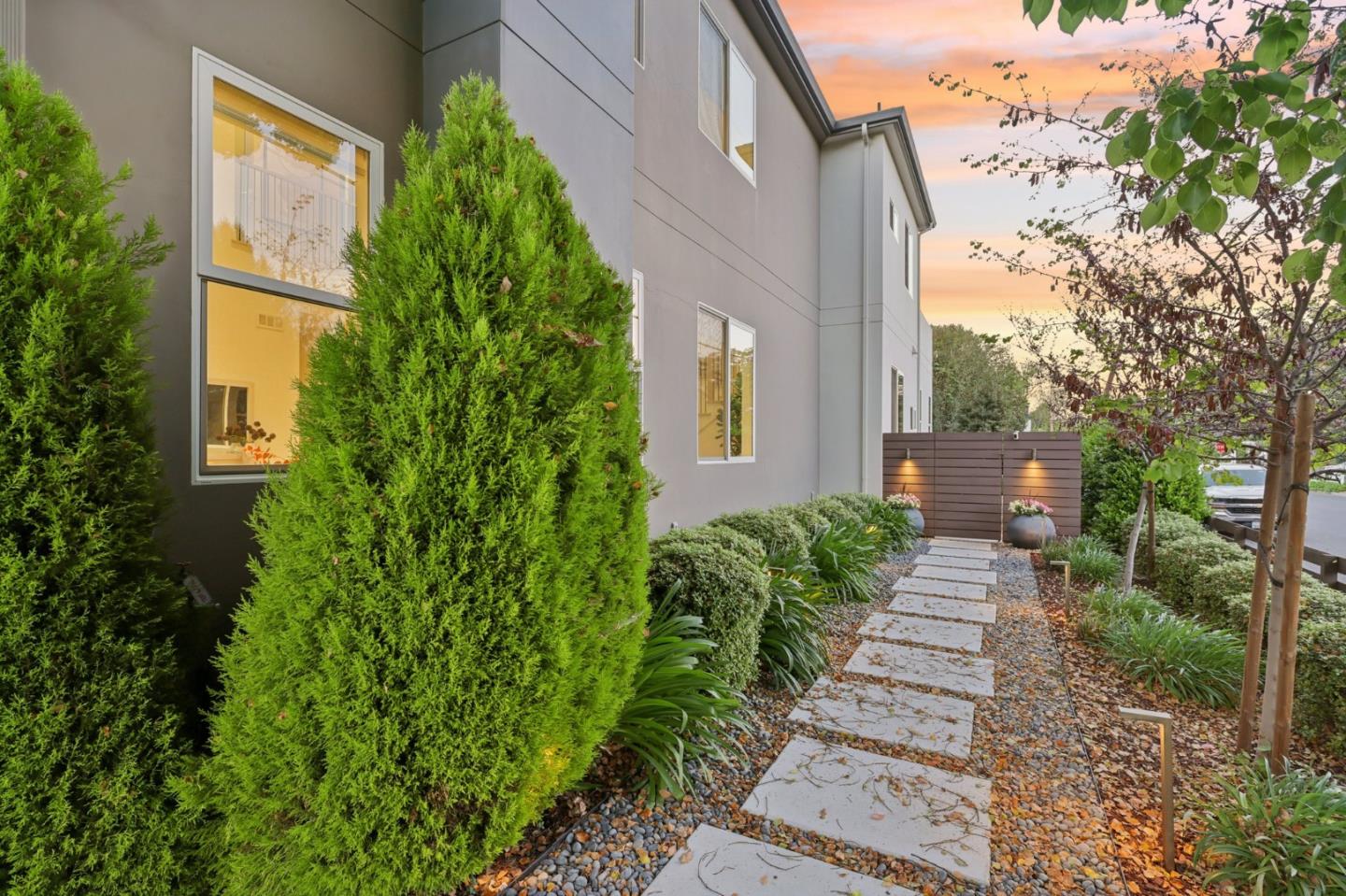 2446 Westgate Avenue