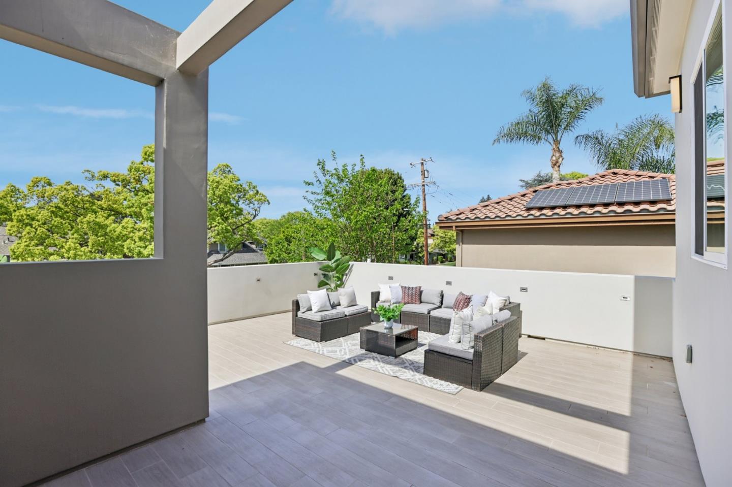 2446 Westgate Avenue