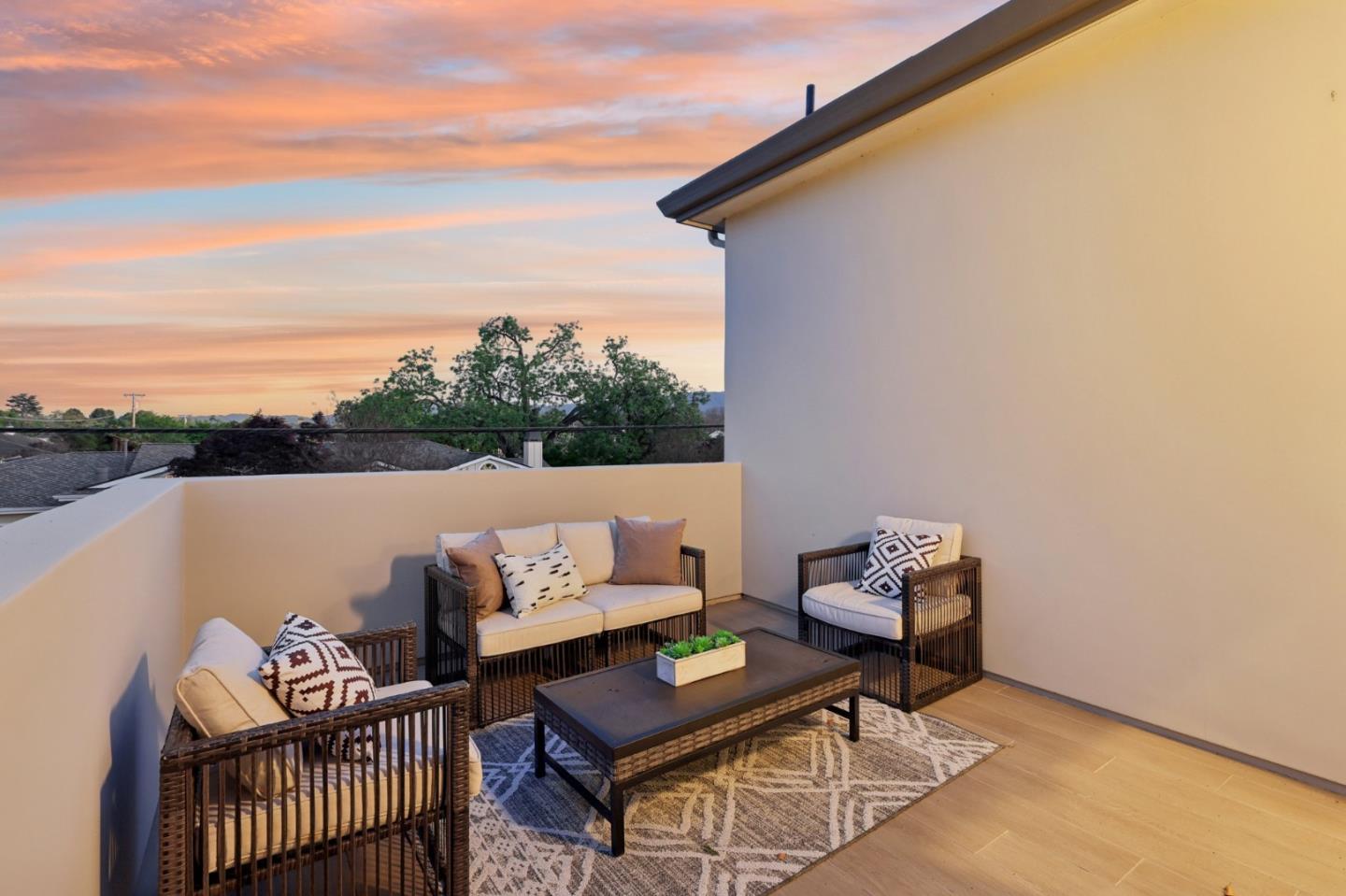 2446 Westgate Avenue