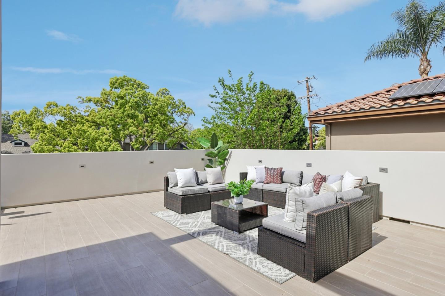 2446 Westgate Avenue