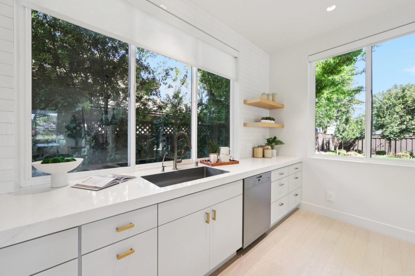 2446 Westgate Avenue