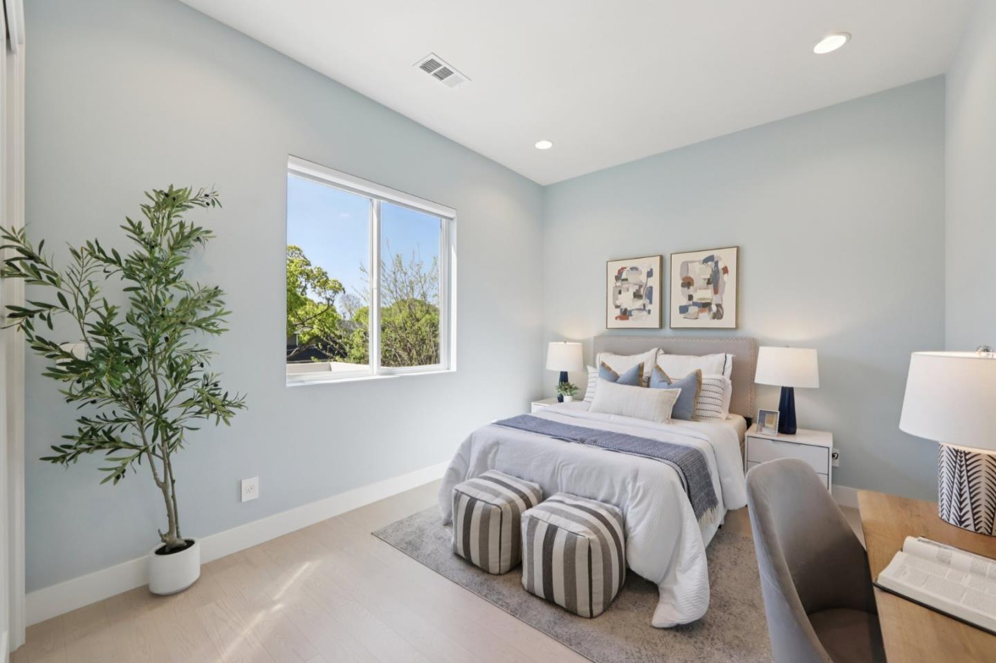 2446 Westgate Avenue