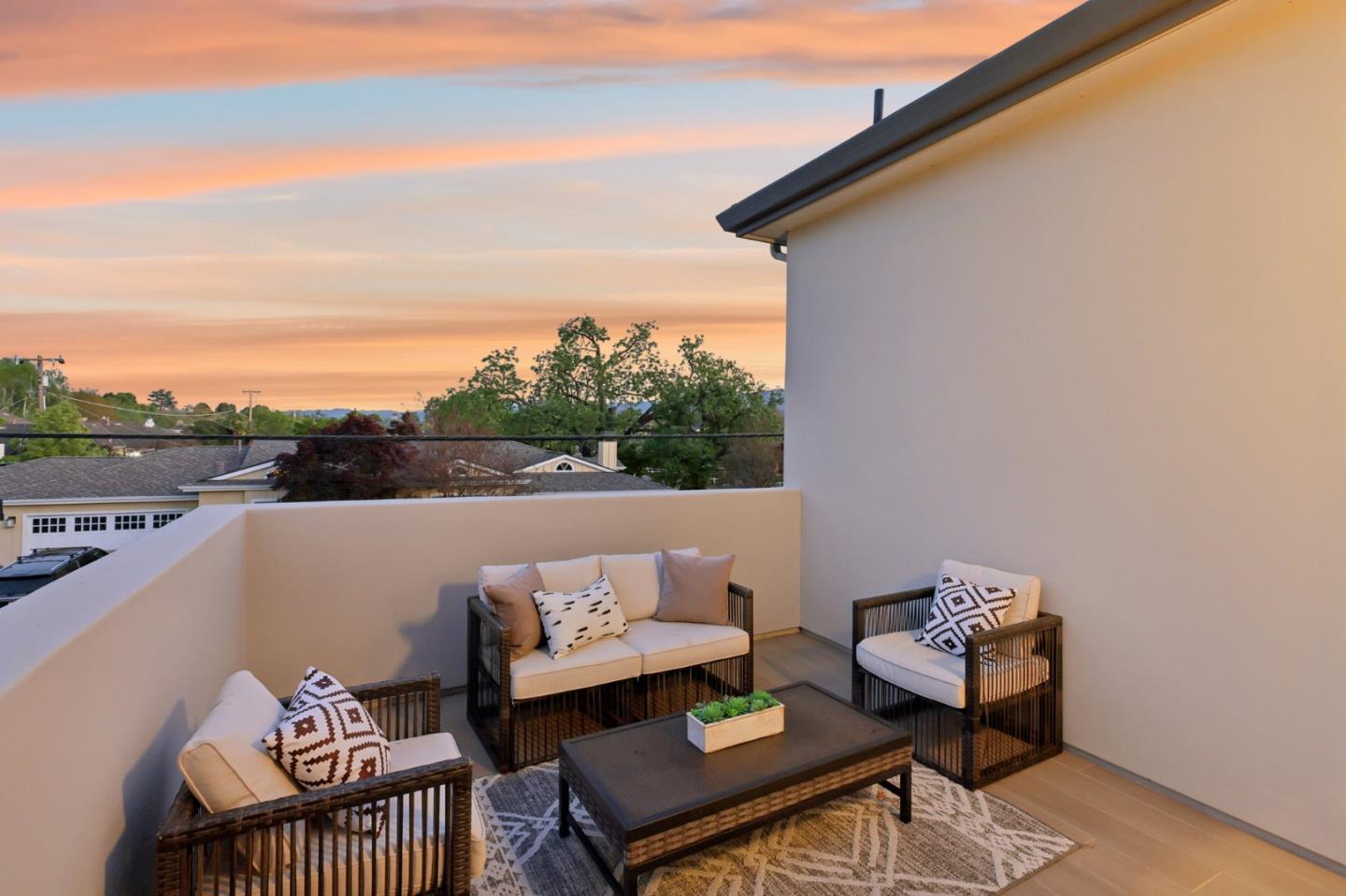 2446 Westgate Avenue