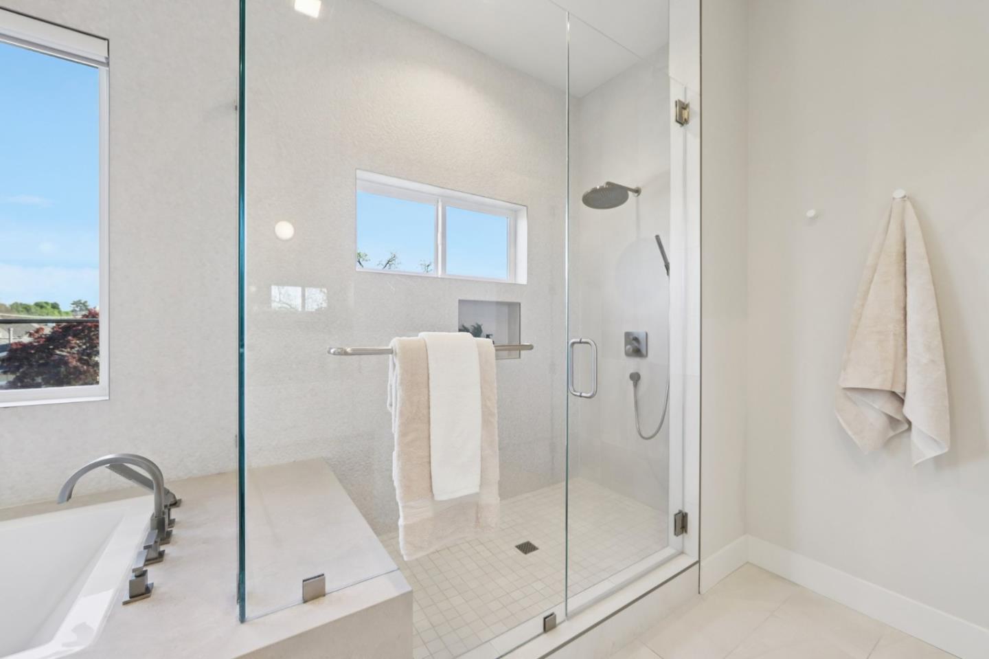 2446 Westgate Avenue