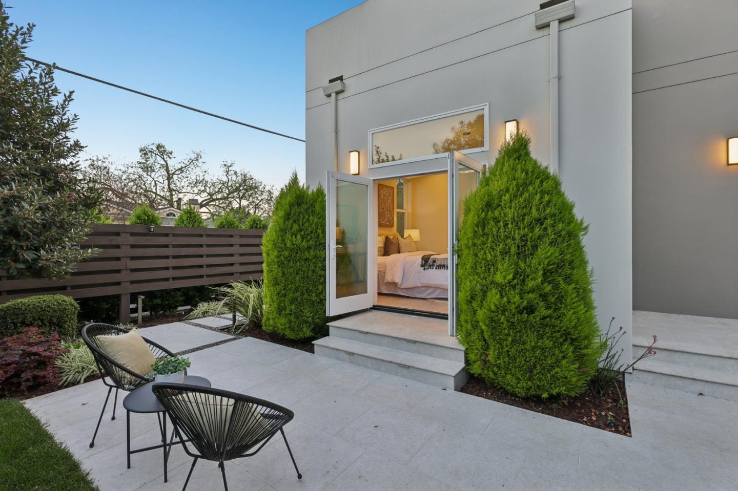 2446 Westgate Avenue