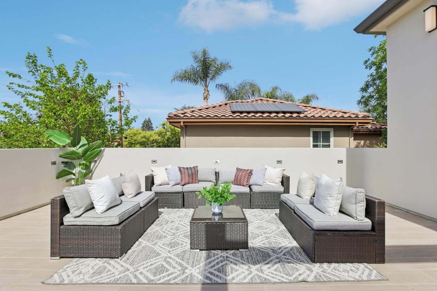 2446 Westgate Avenue