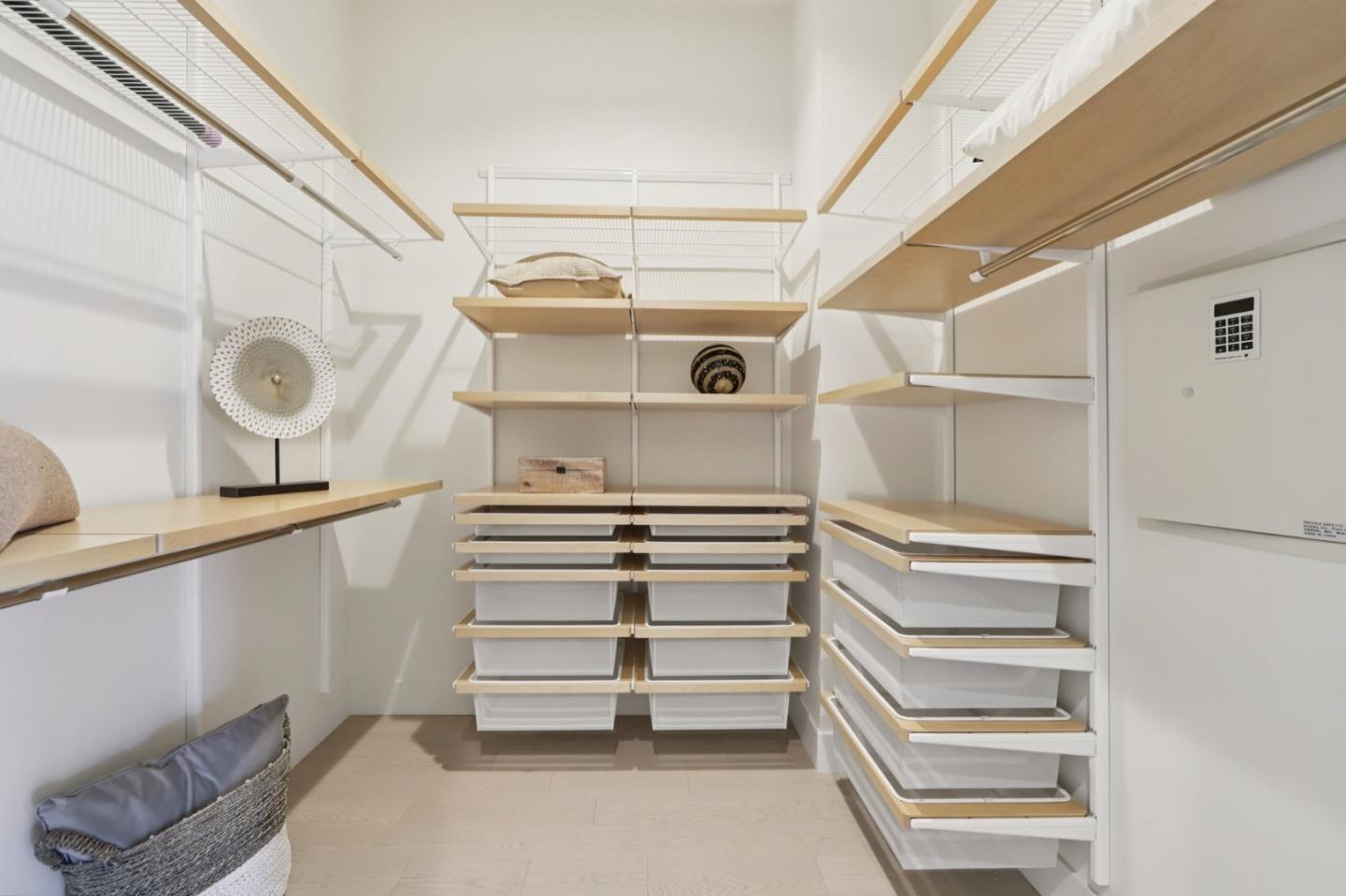 2446 Westgate Avenue