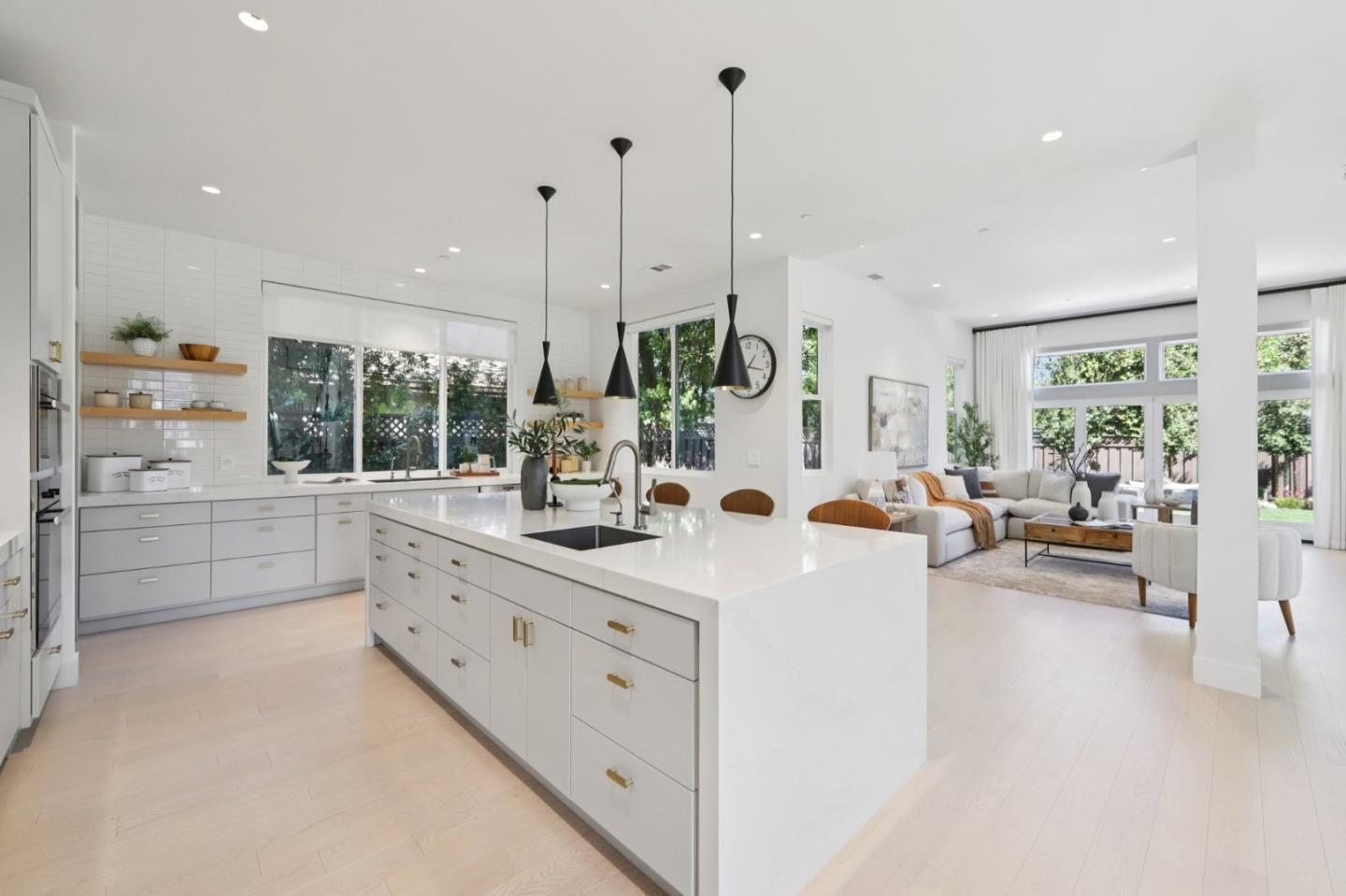 2446 Westgate Avenue