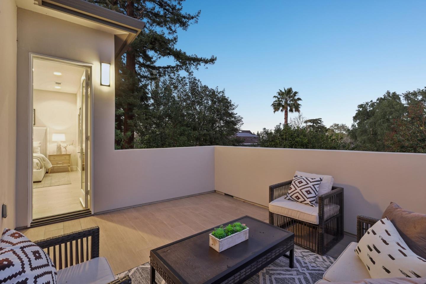 2446 Westgate Avenue