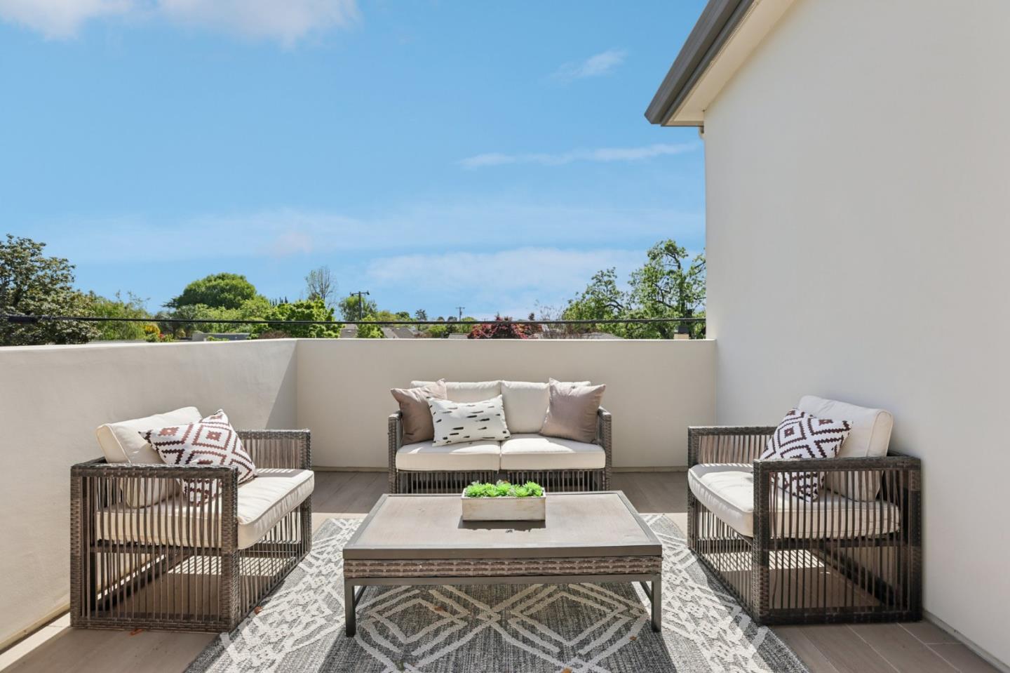 2446 Westgate Avenue