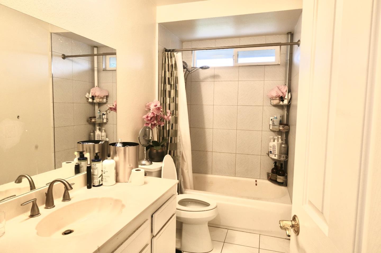5076 Cineraria Court