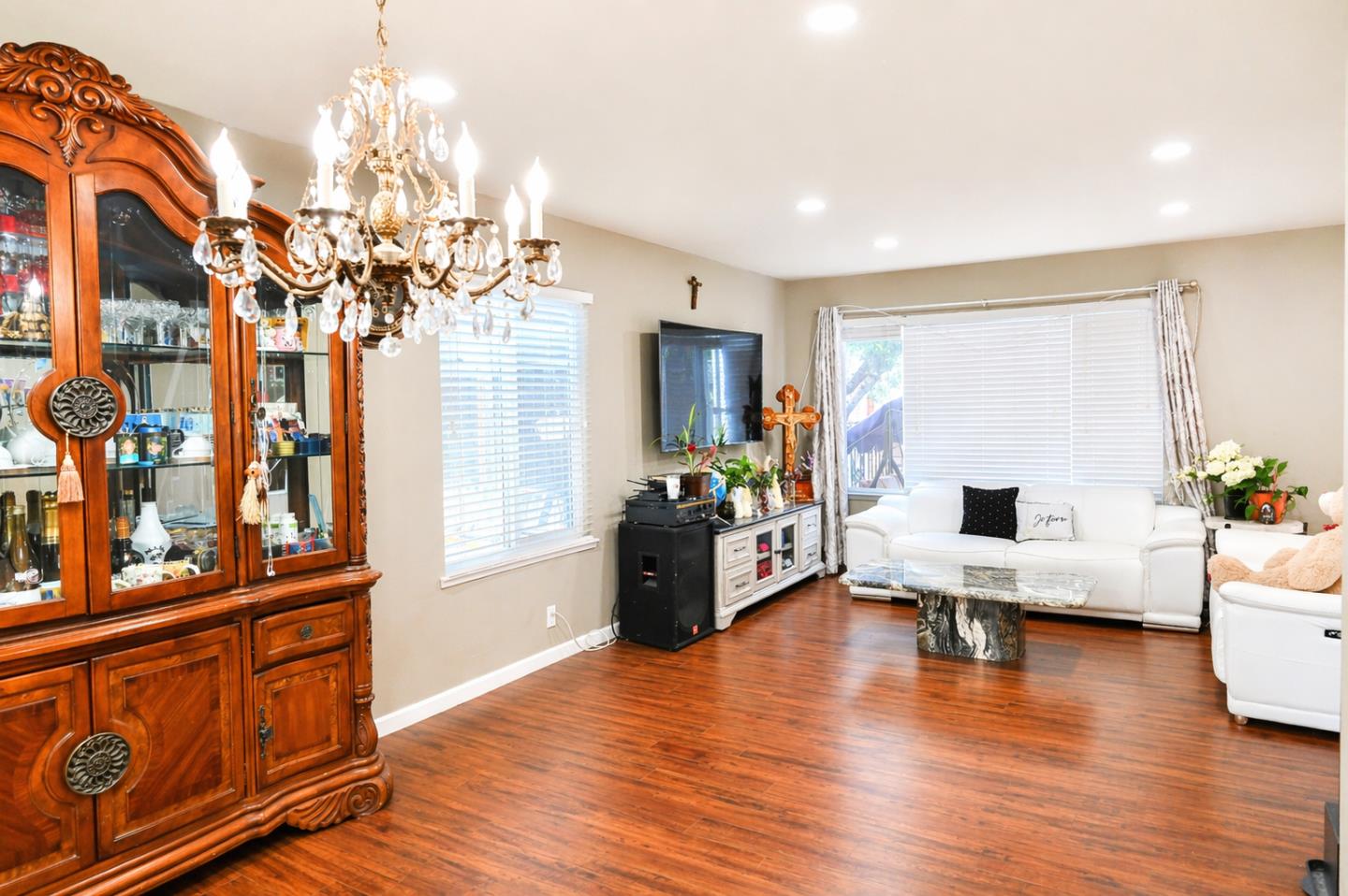 5076 Cineraria Court