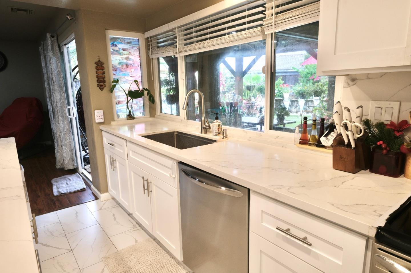 5076 Cineraria Court